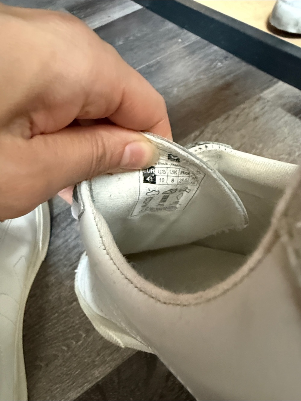 Veja White Triple Velcro Sneakers EU 41 - Picture 3 of 4